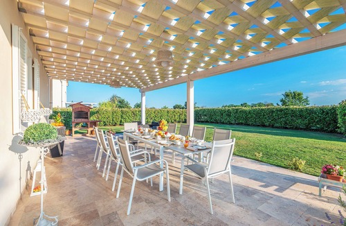 Monsummano Terme Villa | Villa Le Terme with Pool, Whirlpool, Garden, Terrace, BBQ, A/C & Wi-Fi