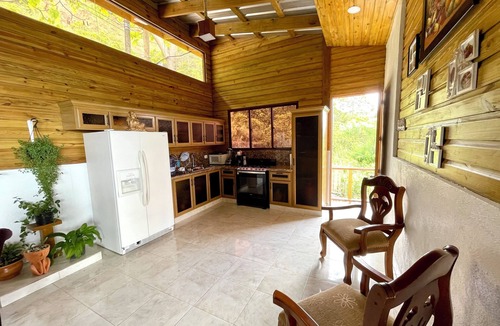 Paso Bajito Cabin | Villa Leon