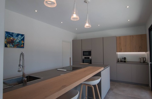 Chateauneuf-Grasse Villa | Villa Les Colles, magnificent NEW NEW property.