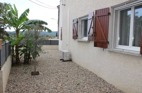 Cessenon-sur-Orb Villa | Villa Les Eucalyptus, in a quiet hamlet at the gateway to the Haut Languedoc region