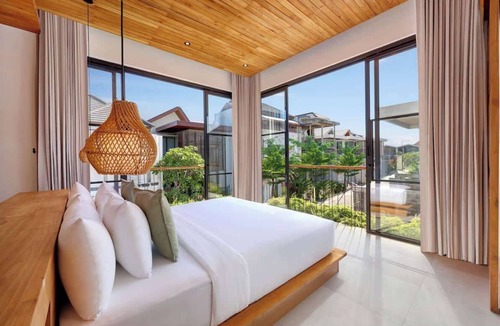 Batu Bolong Villa | Villa Lila – Architectural 2BR Batu Bolong Canggu