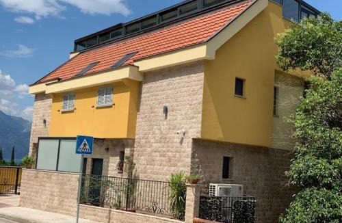 Skaljari Apartment | Villa Lili