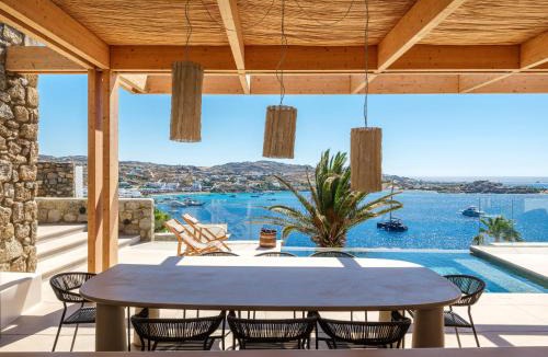 Psarou Villa | Villa Lilium III - Panoramic View over Psarou Bay!