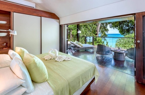 Gibbs Bay Villa | Villa Lily Pad - Three Bedroom Villa, Sleeps 6