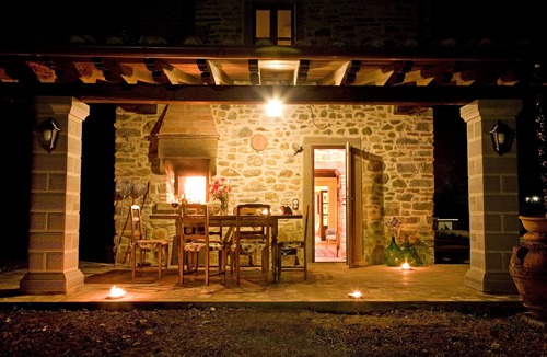 Poppi Villa | VILLA LIZ, private pool, private hot tub, park fenced, close to Florence
