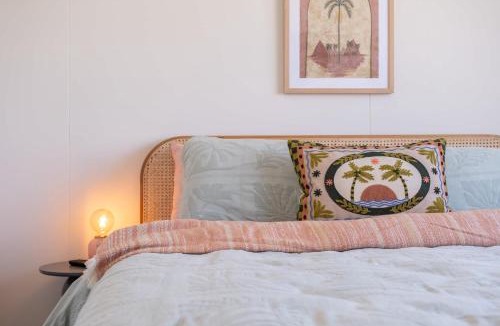 Forster Villa | Villa Lola Lakefront Comfort
