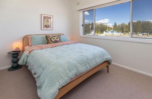 Forster Villa | Villa Lola Lakefront Comfort
