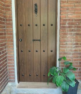 La Adrada House | Villa Lorelia