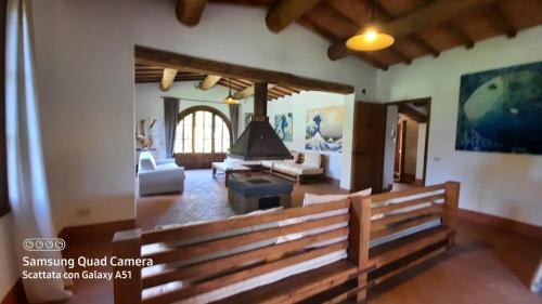 Donoratico House | Villa Lorenzo con wi-fi, aria condizionata, posto auto