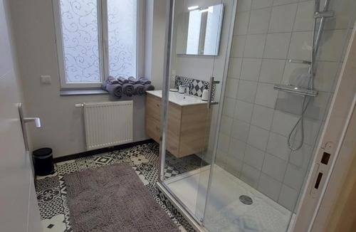 Saint-Amand-les-Eaux Apartment | VILLA LOUISE B, B comme Balade en Forêt