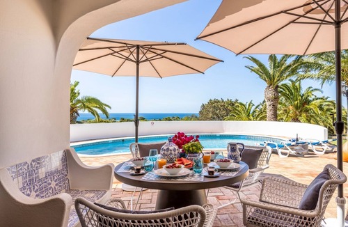 Caramujeira Villa | Villa Lua - Three Bedroom Villa, Sleeps 6