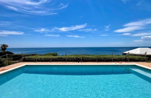 Plemmirio Villa | Villa Luce Exclusive Seafront Villa by BlueWhisper