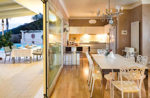 Letojanni Villa | Villa Luce