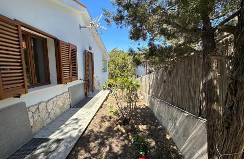 Maladroscia Villa | Villa Ludi