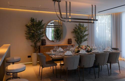 Palm Jumeirah Villa | Villa Lugano By Luxury Explorers Collection