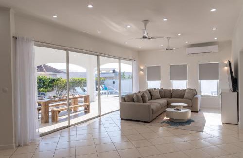 Esmeralda Villa | Villa Luma, Exclusive 3 Bedroom Oasis in Noord
