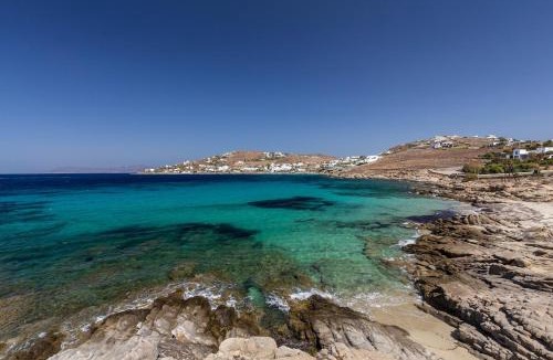 Mykonos Villa | Villa Macaro with Direct Beach Access