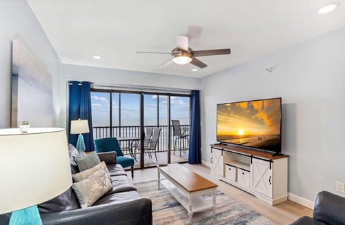 Madeira Beach House | Villa Madeira 408 - Premier
