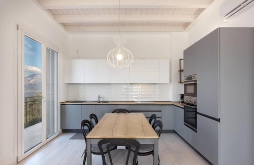 Albisano Apartment | Villa Malù - APT Luisa Piscina e vista lago