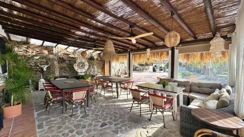 Sayalonga House | Villa Malaga con Jacuzzi Piscina vallada Barbacoa By AndaraHolidays