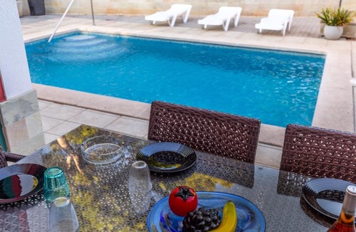 Tolleric Villa | Villa Malen