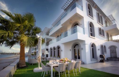 Palm Jumeirah Villa | Villa Mallorca - Exclusive 8-Bedroom Villa By Luxury Explorers Collection