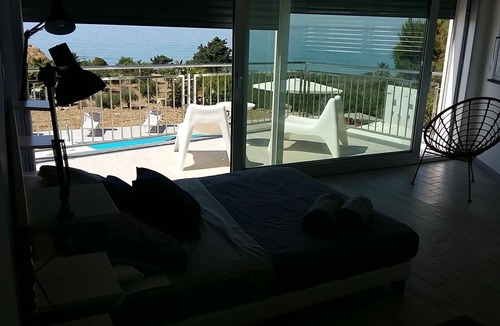 Sciacca Villa | VILLA MALOUGA WITH SWIMMING POOL 100M FROM THE BEACH