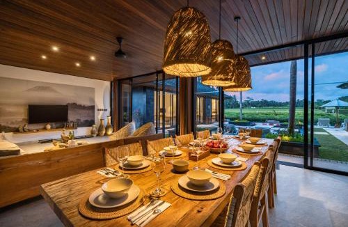 Pejeng Kawan Villa | Villa Maluro by BaliSuperHost