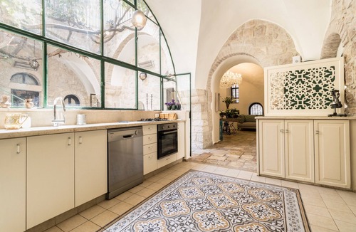 Mahane Israel House | Villa Mamilla