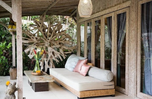 Peliatan Villa | Villa Mana sari, short walk to Ubud center