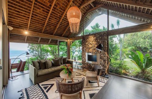 Teavaro Villa | Villa Manatea
