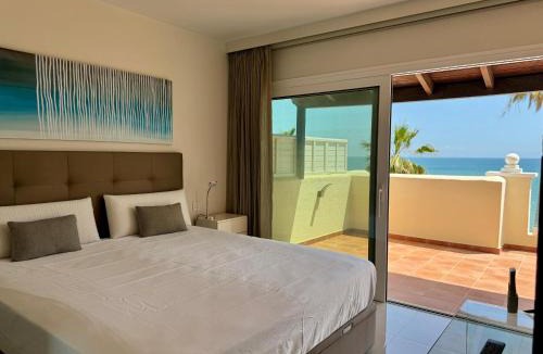 Playa del Aguila Villa | Villa Mar