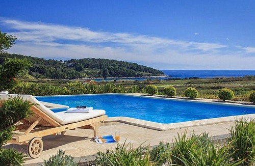 Lumbarda Villa | Villa Mar