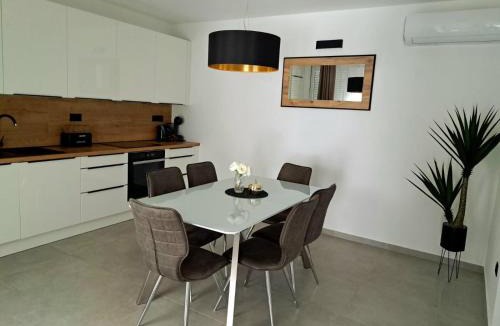 Vrsi Villa | Villa Mara