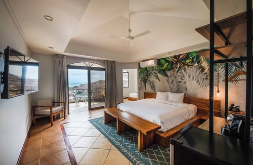 Esterillos Resort | Villa Marala