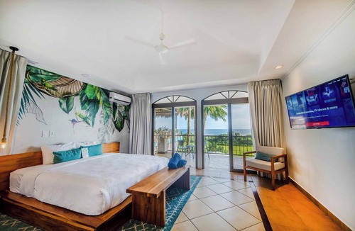Esterillos Resort | Villa Marala