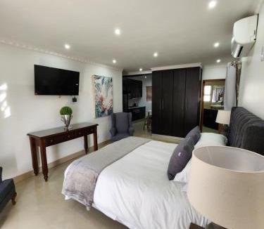 Uitenhage Apartment | Villa Marche