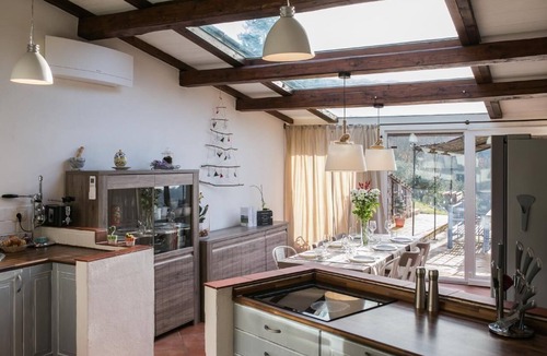 Montecolognola Apartment | Villa Marghi
