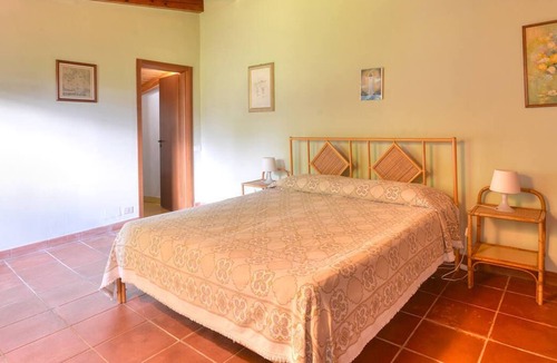 Syracuse Villa | Villa Margo - Three Bedroom Villa, Sleeps 6