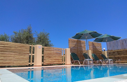 Kaloniktis Villa | Villa MARIA, ideal base for your excursions in Rethymno and the island of Crete!