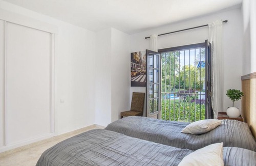 Puerto Banus Apartment | Villa Marina