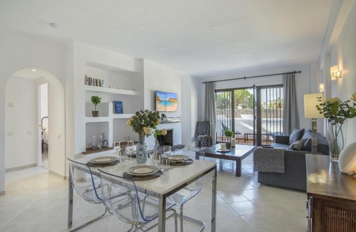 Puerto Banus Apartment | Villa Marina