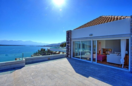 Mavrikiano Villa | Villa Marina - Seaview Villa with private pool for holiday rental in Crete