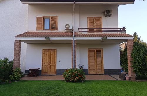 Aci Sant'Antonio House | Villa Mariposa