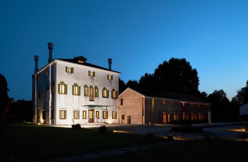 Sambruson Hotel | Villa Martin Hotel
