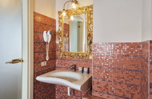 Sambruson Hotel | Villa Martin