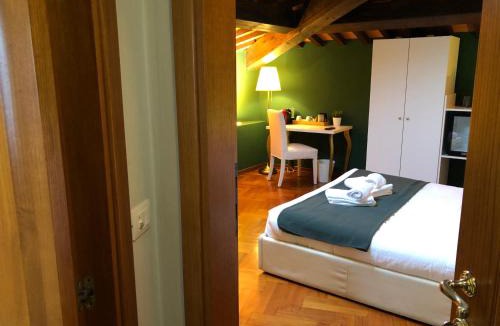 Pisa City Centre Bed & Breakfast | Villa Martina Classic & Luxury Room