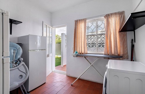 Areias de Sao Joao Villa | Villa Martins with Private Pool, Wi-Fi, and Air Conditioning