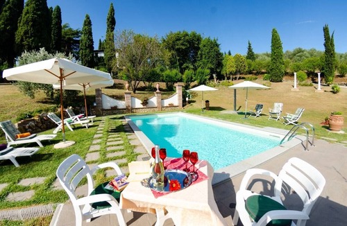 Uzzano Villa | Villa Massimiliano - Private Tuscan villa with pool
