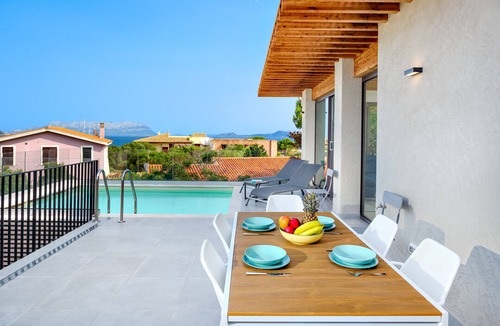 Baia Caddinas Villa | Villa Mathis by Klodge - exquisite seaview villa with pool